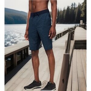 Lululemon T.H.E.‎ Short Men Large Blue Lightweight Lined Training Shorts LM7AHTS